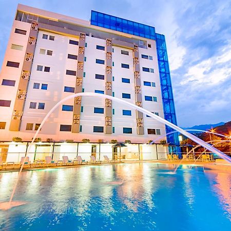 Hotel Blue 66 カリ エクステリア 写真