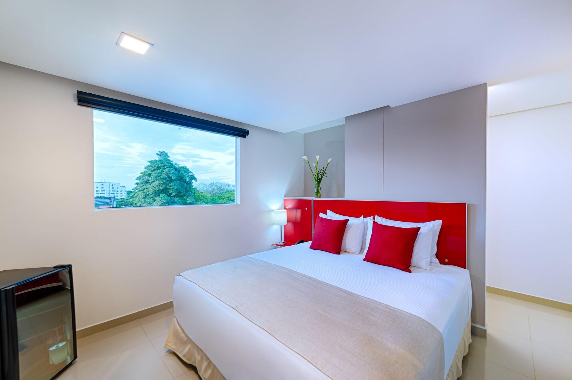 Hotel Blue 66 カリ エクステリア 写真